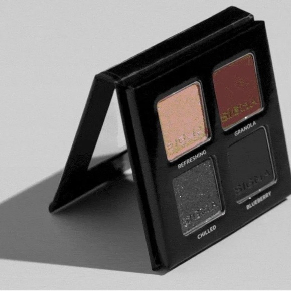 Sigma Beauty Quad Palette - Blueberry Parfait Limited Edition - Picture 2 of 4